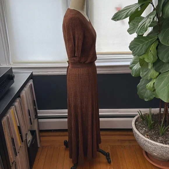 Stunning Metallic Knit Set by Italian Brand Falconeri - Medium - Picture 9 of 15